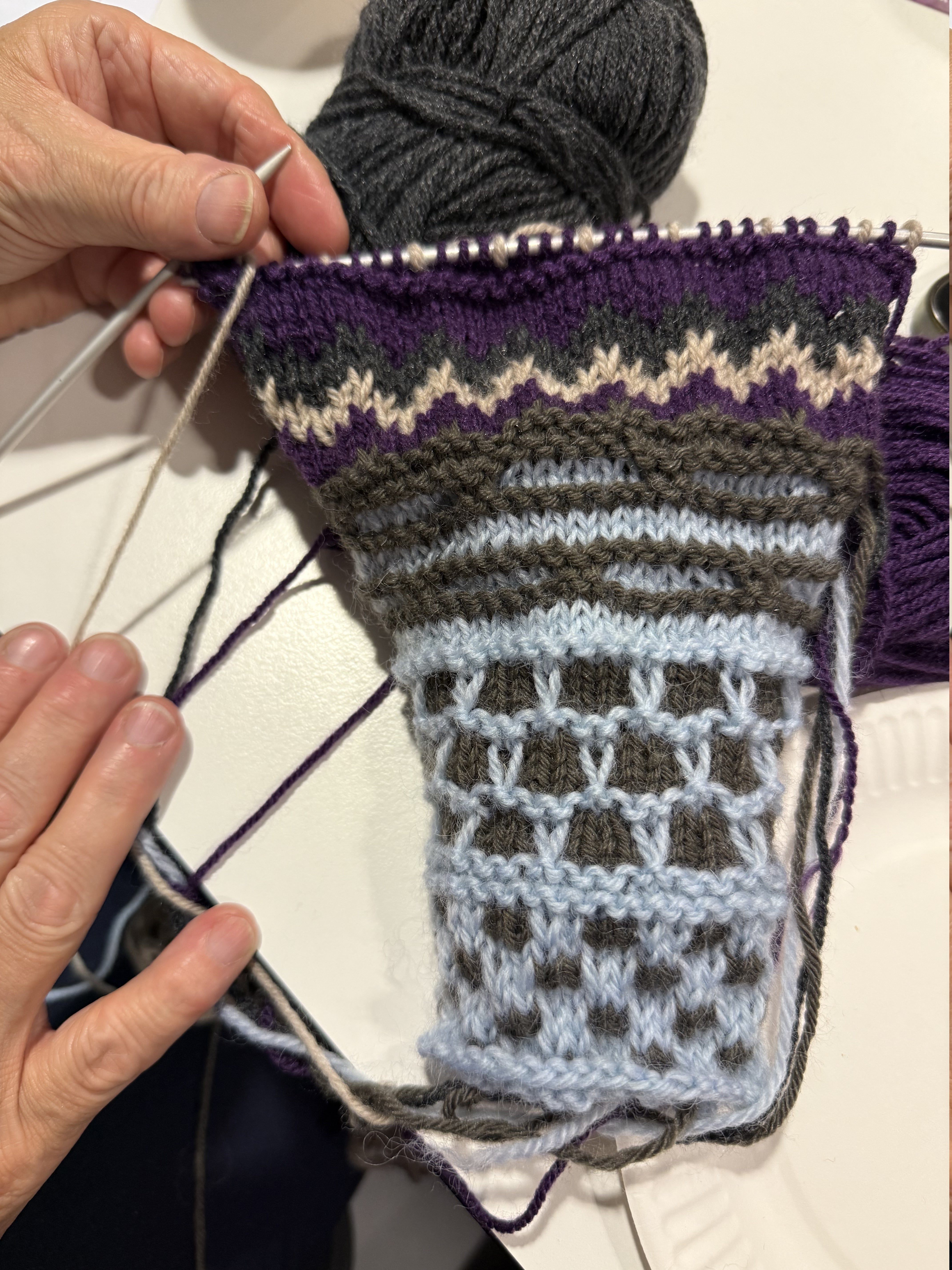 Workshop - "Flerfarvet vævestrik" v/Bettina Holmquist d. 17. oktober - Sæby, Kirke Hyllinge