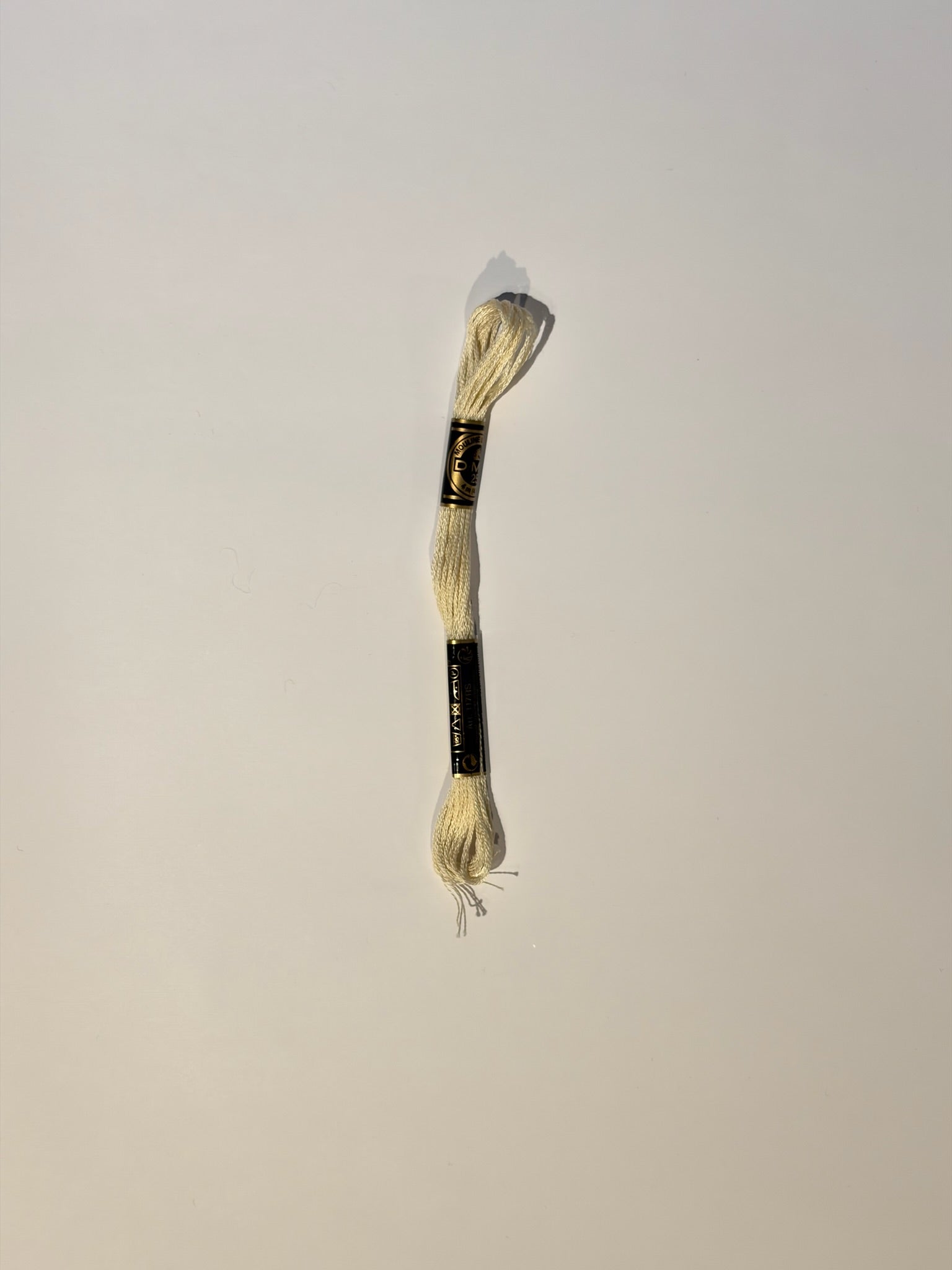 Broderigarn - 1 dukke - 4 m.