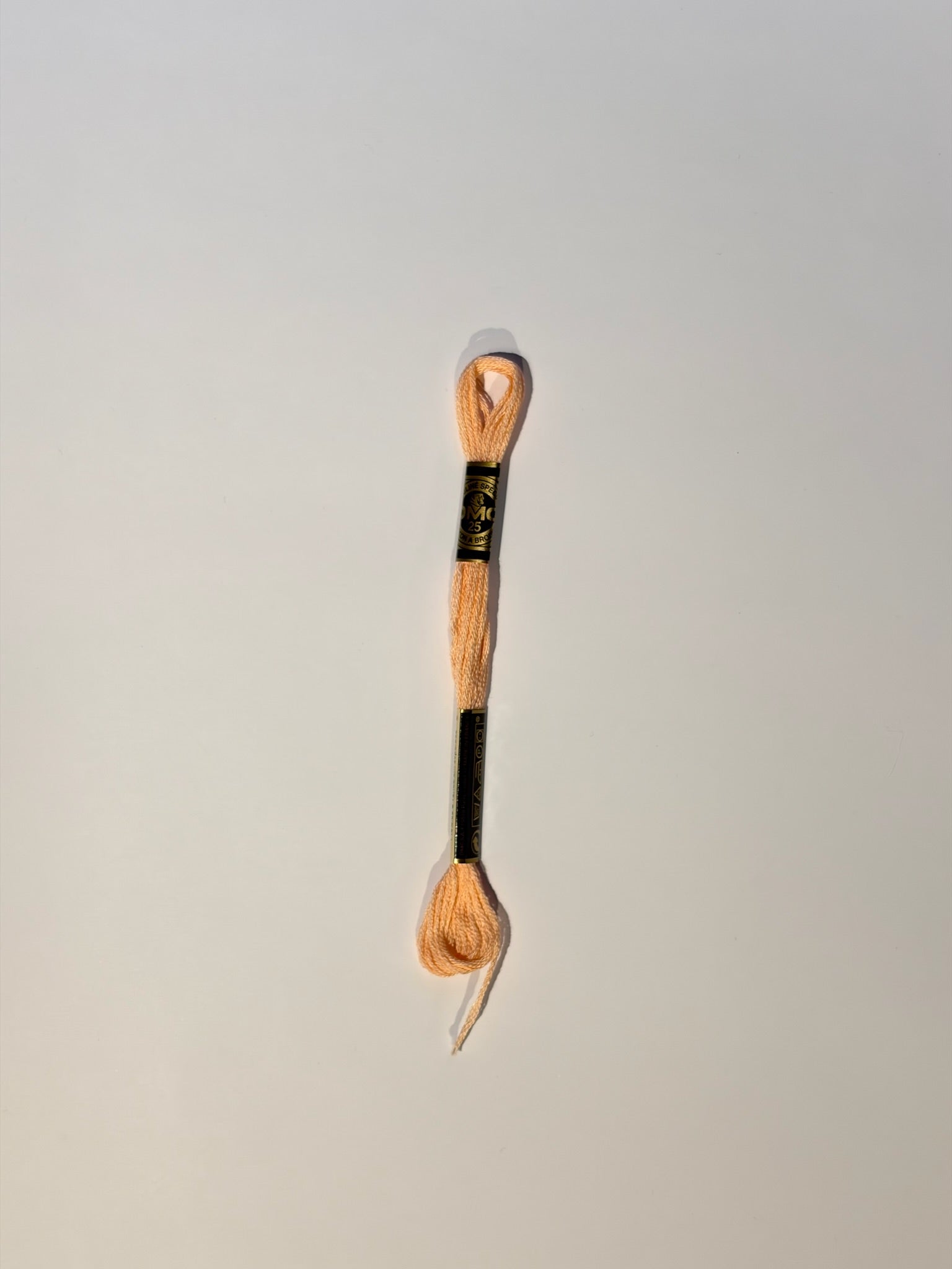 Broderigarn - 1 dukke - 4 m.